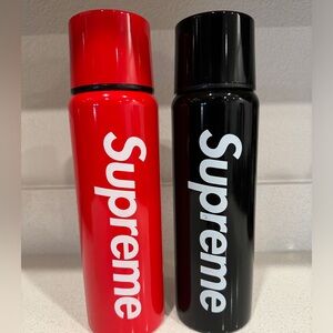 Supreme SIGG Vacuum Insulated 0.75 L bottle